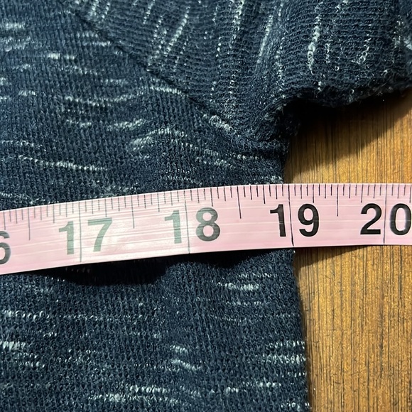 Threads 4 Thought Heathered Navy Blue Long Sleeve Sweater Sz M EUC - Picture 8 of 9